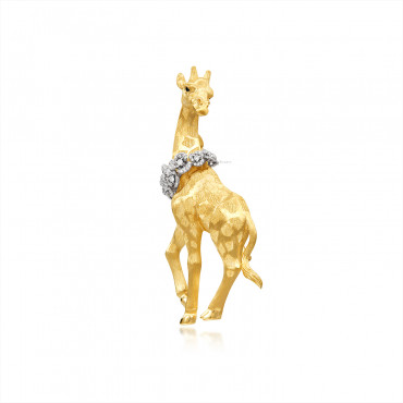 KARAT GOLD, ONYX AND DIAMOND 'GIRAFFE WITH ROSE' BROOCH